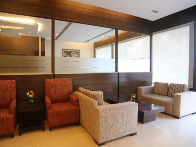 Jht Hotels New Delhi Eksteriør billede