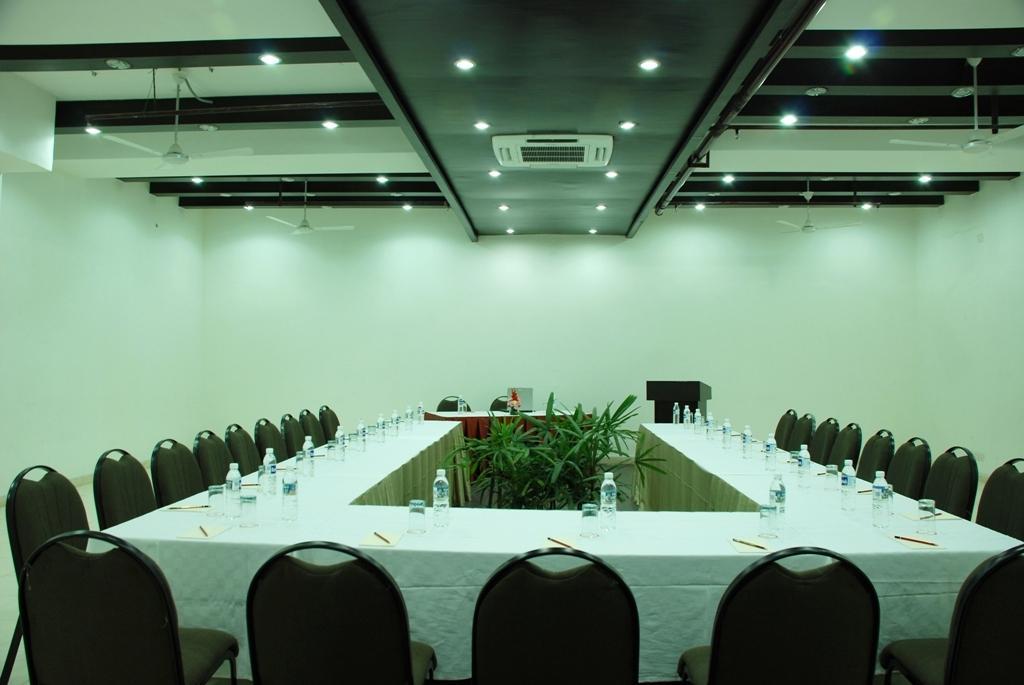 Jht Hotels New Delhi Eksteriør billede
